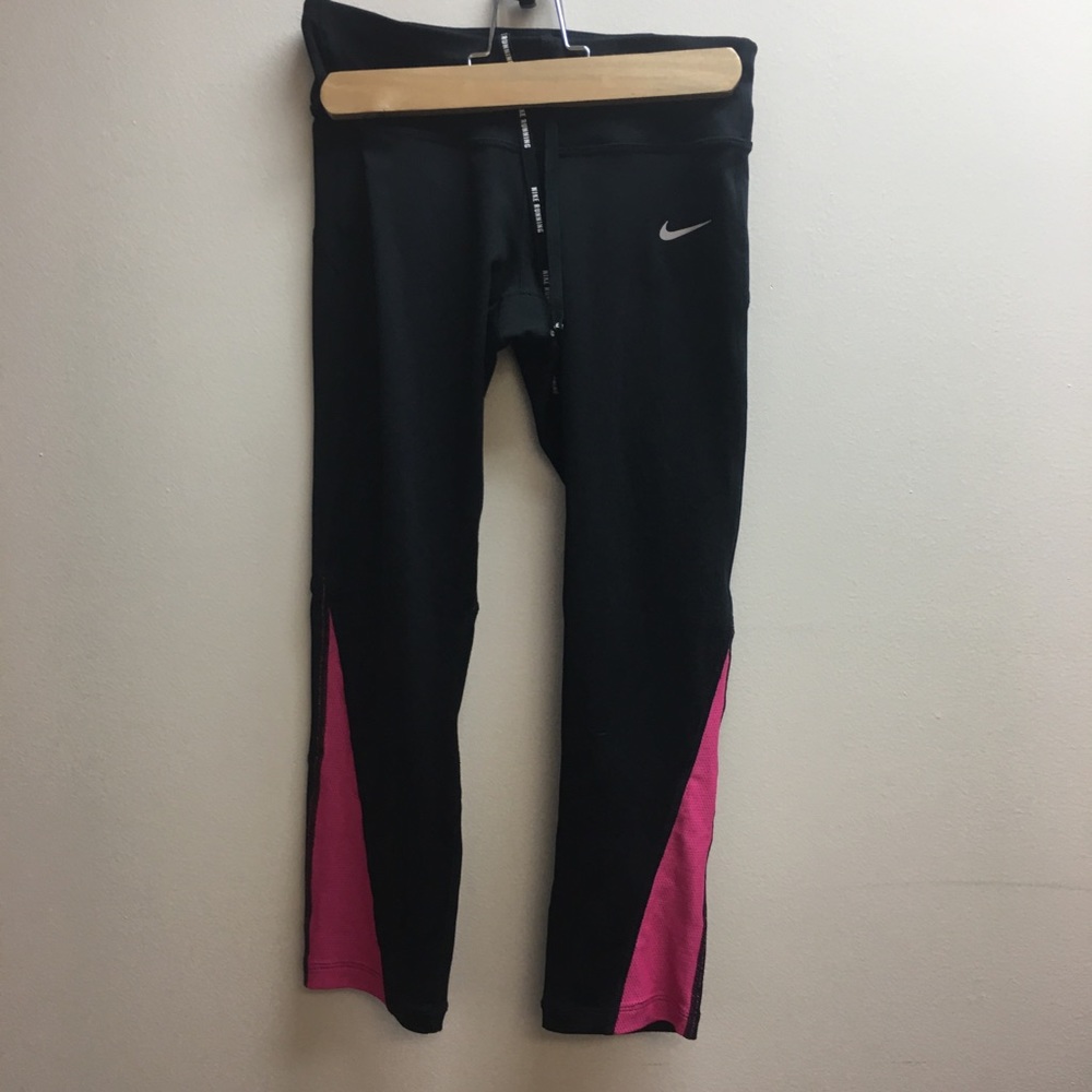Nike DriFit Cropped Legging
